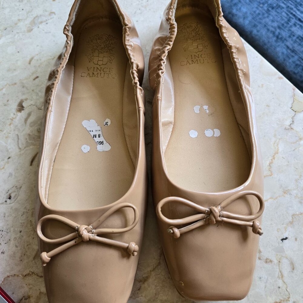 Vince Camuto Flat